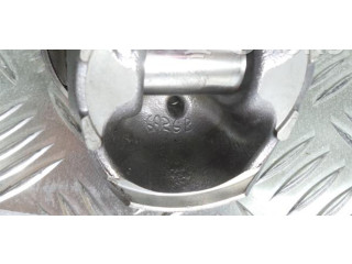 Píst 0687776302, 6A26B Opel Astra K B 16 DTE