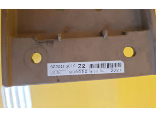 Блок предохранителей  82201FG010   Subaru Forester SF    