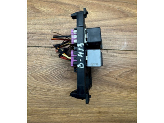   Pojistková skříňka 1T1937503A   Volkswagen Caddy 2011