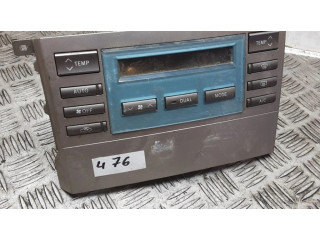 Радио/ проигрыватель CD/DVD / навигация