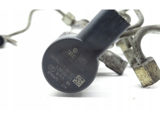 Топливная рампа 057130764AB, 03L130089J Volkswagen Golf VI