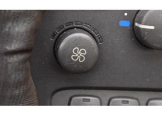 Блок управления климат-контролем 7923, 7923 Volvo S60