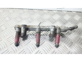 Vstřikovací lišta Daihatsu Sirion pro benzínový motor 1.0 Nr.413