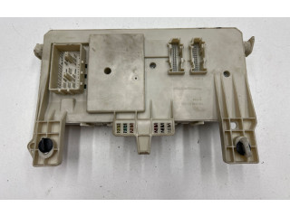 Блок предохранителей 31268178   Volvo V50    