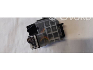 Ручка стеклоочистителей 17D682 Mazda 3 I