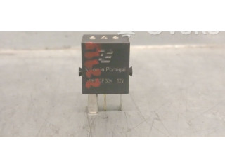 Pojistková skříňka 4H0951253C Volkswagen Caddy 2017