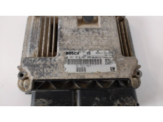 Блок управления двигателя 55563967, 0281013807 Saab 9-3 Ver2