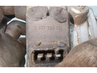 Vstřikovací lišta 0438121011, 026133353   Audi 80 90 B3     