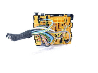 Блок предохранителей 9804848480 Peugeot 2008 I