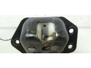 Замок багажника