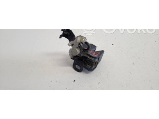 Zámek zadních dveří Volkswagen Caddy 2008