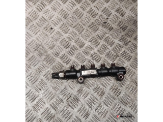 Топливная рампа 9654592680   Volvo V50  