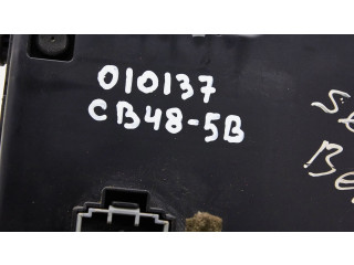 Блок предохранителей 30728512   Volvo V70    