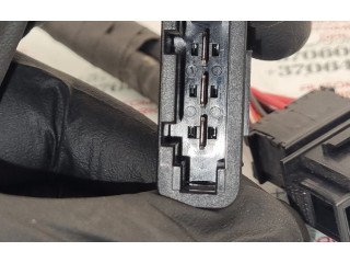 Блок предохранителей 4F1941824   Volkswagen Touran II    