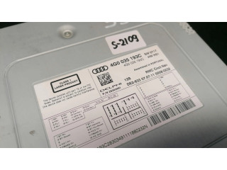 Радио/ проигрыватель CD/DVD / навигация