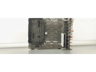 Блок предохранителей 1K0937125D   Skoda Superb B6 (3T)    