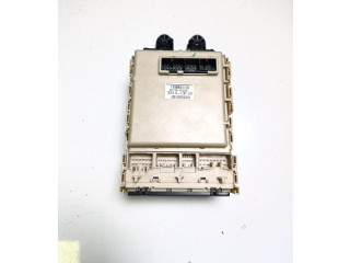 Pojistková skříňka 8273005D20, 391413F19 Toyota Avensis T270 2014