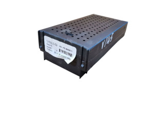 Блок предохранителей  8645410, 8645411   Volvo V70    