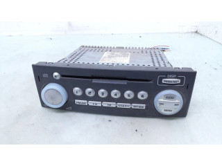 Радио/ проигрыватель CD/DVD / навигация