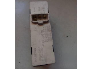 Дисплей MB652360, MB521560 Mitsubishi Space Runner