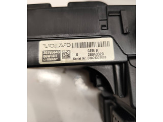 Блок предохранителей 30765643, 28043320   Volvo XC90    