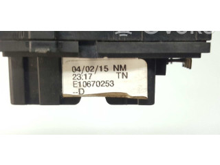 Ручка стеклоочистителей 681728631R, 8201168003   Dacia Dokker