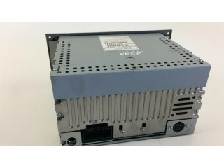 Радио/ проигрыватель CD/DVD / навигация