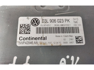 Řídící jednotka 03L906023PK, 5WP42946AA Volkswagen Caddy 2011