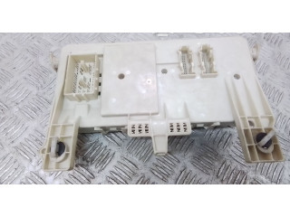 Блок предохранителей 30765471 Volvo C30