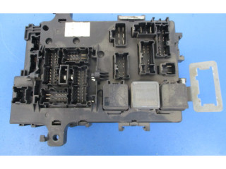 Pojistková skříňka Nissan Primera 2001