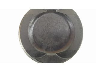 Píst 11257613626 BMW X6 E71 pro benzínový motor 4.4