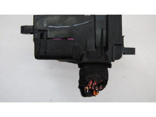 Блок предохранителей Volkswagen Jetta V