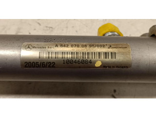 Топливная рампа A6420700495   Jeep Grand Cherokee (WK) 3.0 