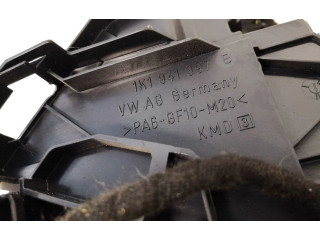 Блок предохранителей  1k1937503, 1k1941397   Skoda Octavia Mk2 (1Z)    