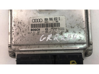 Блок управления двигателя 06A906032S   Audi A3 S3 8L