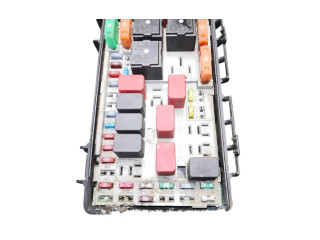 Блок предохранителей 51701704 Fiat Grande Punto