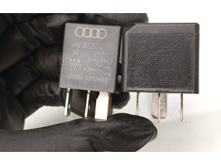 Блок предохранителей  5Q0907361G, 4H0951253C   Volkswagen Golf VII    