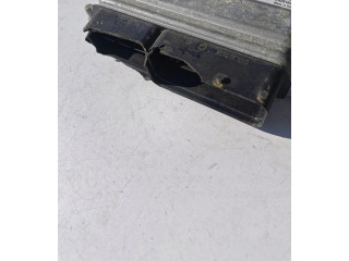 Блок управления двигателем Блок управления Skoda Fabia Mk3 (NJ)