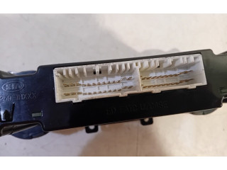 Блок управления климат-контролем    KIA Ceed