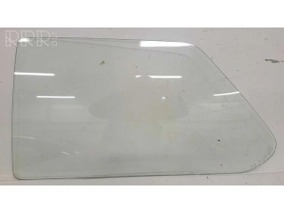 Заднее боковое стекло кузова