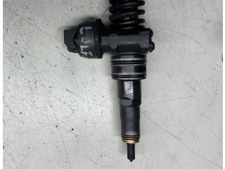 Форсунка 0414720215, 038130073AG Volkswagen Golf Plus BKC