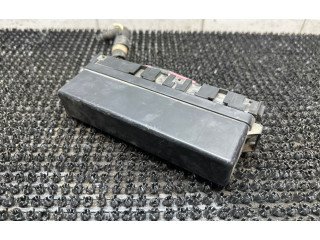   Pojistková skříňka    Infiniti QX60 L50 2014