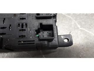 Блок предохранителей 518826003 Volvo XC90