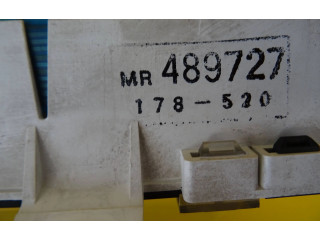 Панель приборов MR489727 Mitsubishi Space Wagon