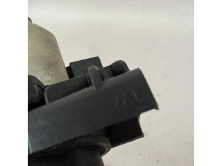 Zámek zadních dveří Z4102 Mercedes-Benz C W203 2004