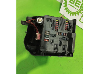 Блок предохранителей 8200306033 Renault Scenic II - Grand scenic II