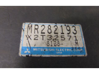 Zpětné zrcátko Mitsubishi Colt 1997 MR282193