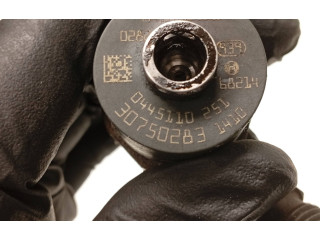 Форсунка 30750283, 0445110251    Volvo XC90  D5244T4 