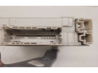   Pojistková skříňka 8267030230, 7D230350   Lexus GS 300 350 430 450H 2008