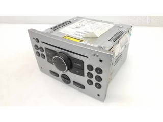 Радио/ проигрыватель CD/DVD / навигация